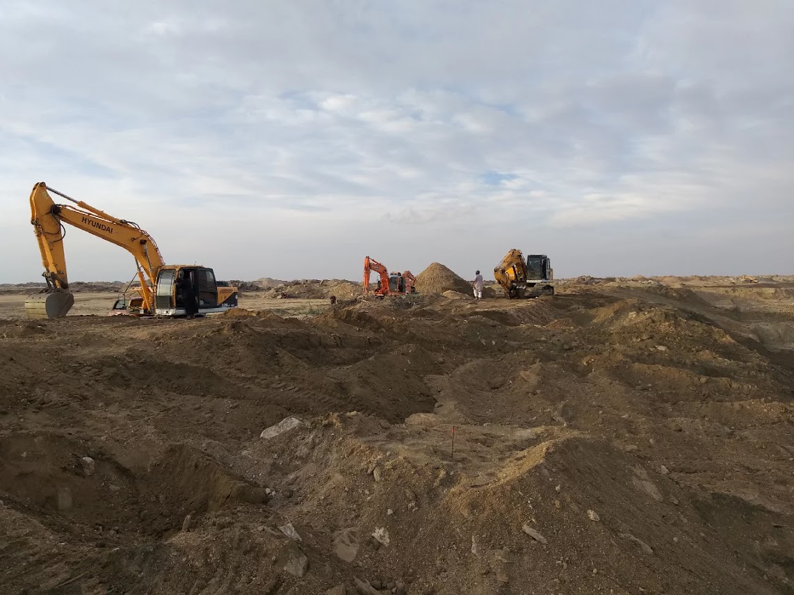 أعمال القطع والردم مشروع الطايف