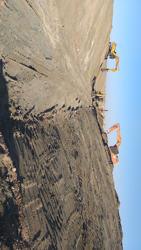 أعمال القطع والردم مشروع الطايف